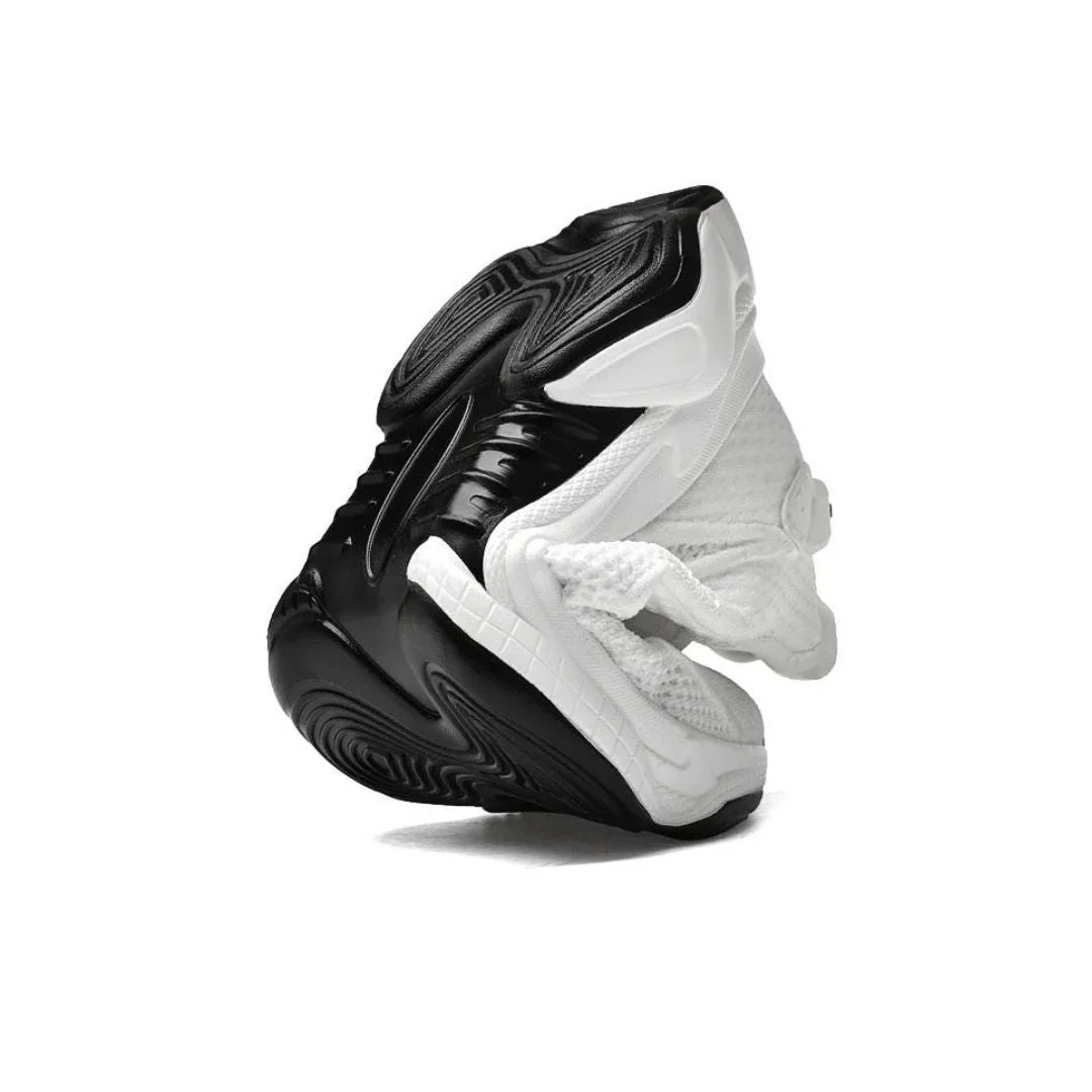 Sneakers I Mesh Som Andas Och Ger Okad Höjd
