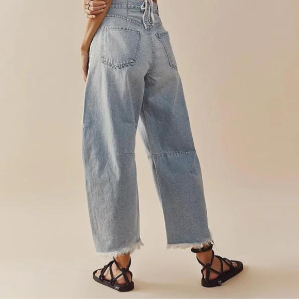 Hanna™ - UTSVÄNGDA JEANS MED HÖG MIDJA