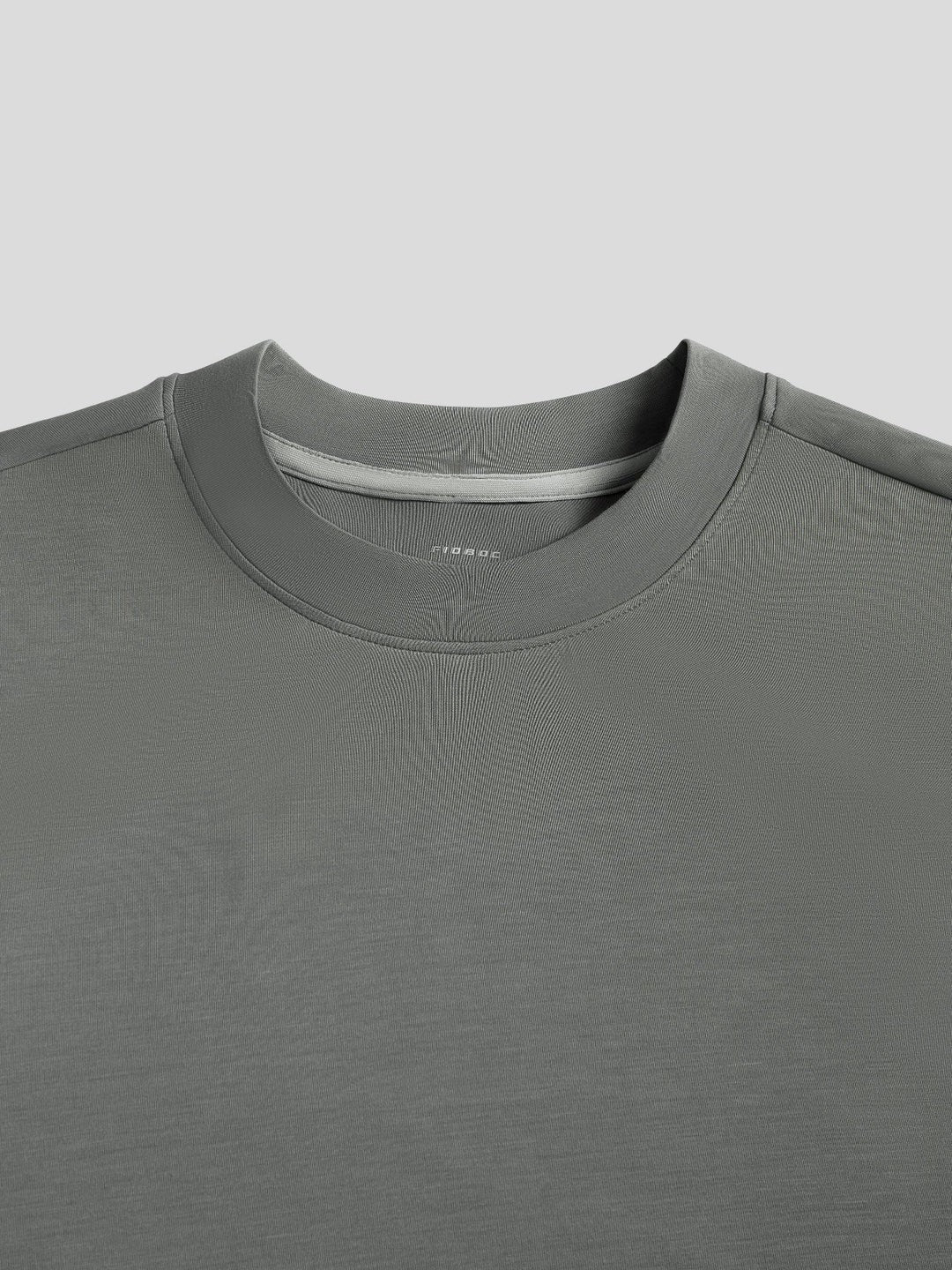 Figurnära Pullover